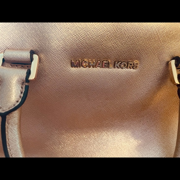 Michael Kors Gold satchel - Picture 2 of 3